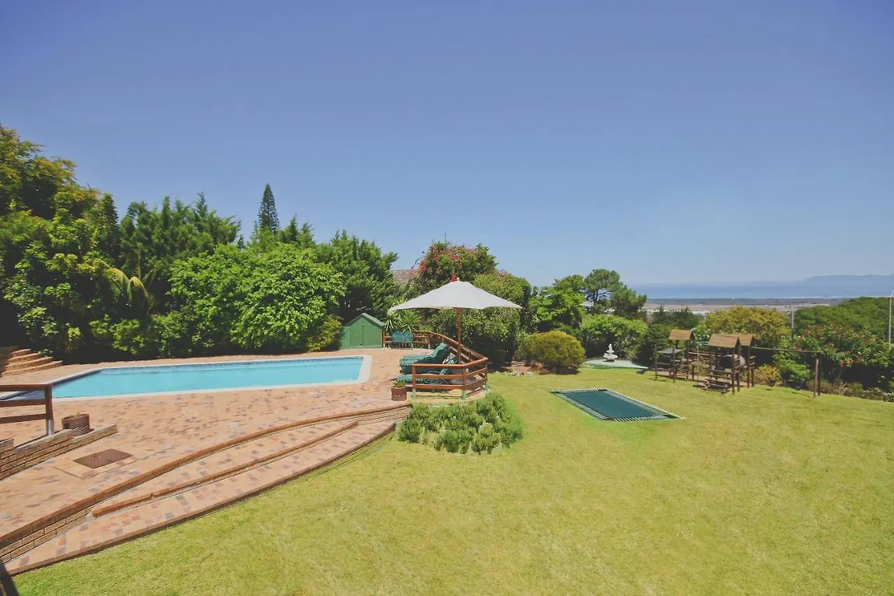Aqua Vista Guest House Somerset West