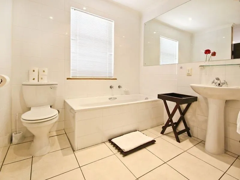 Aqua Vista Guest House Somerset West