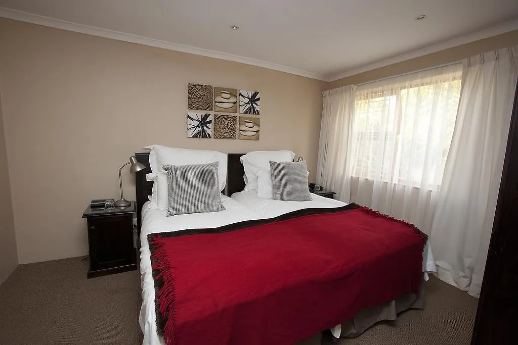Aqua Vista Guest House Somerset West